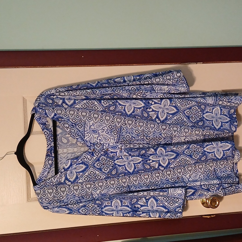 Emily Daniels Blue and White Patterned Blouse